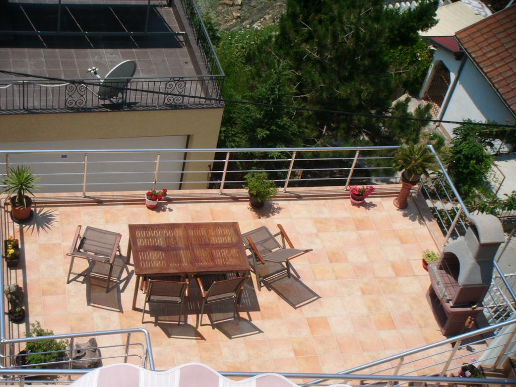 Apartments Bombona Utjeha Εξωτερικό φωτογραφία