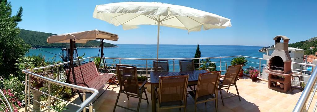 Apartments Bombona Utjeha Εξωτερικό φωτογραφία