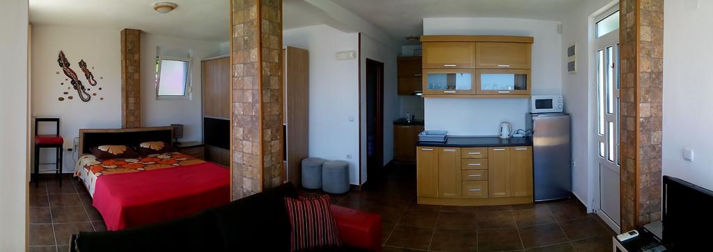 Apartments Bombona Utjeha Δωμάτιο φωτογραφία