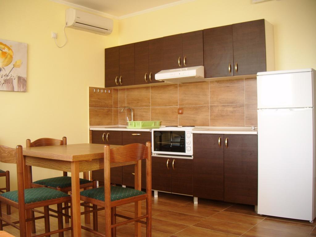 Apartments Bombona Utjeha Δωμάτιο φωτογραφία