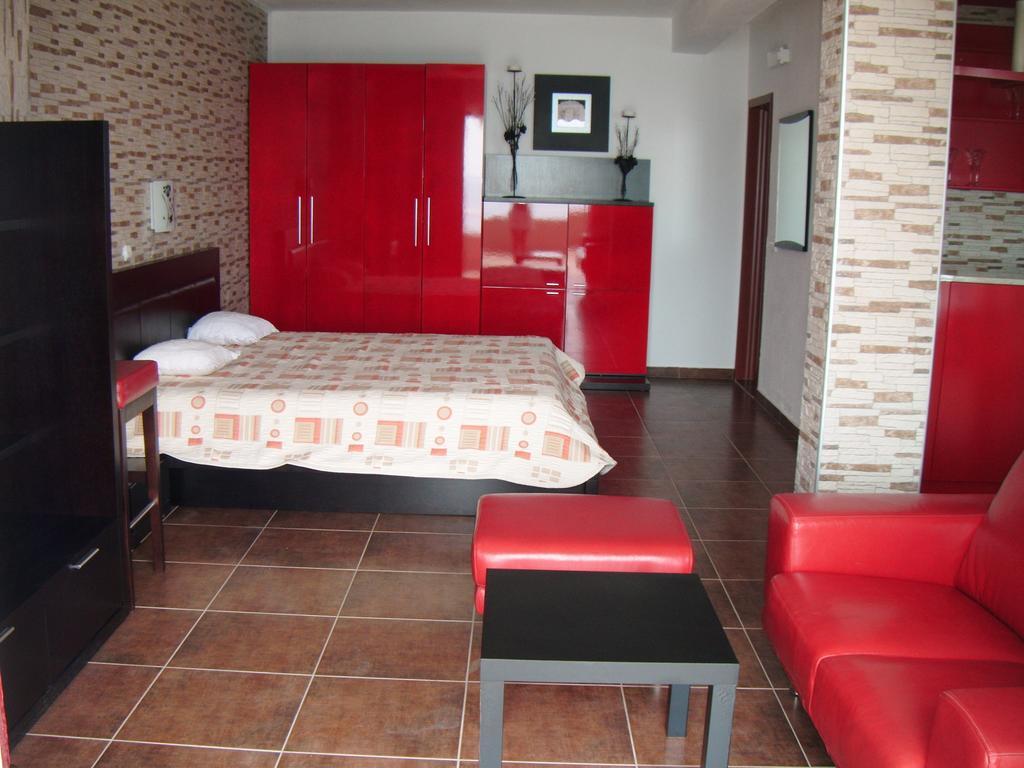 Apartments Bombona Utjeha Δωμάτιο φωτογραφία